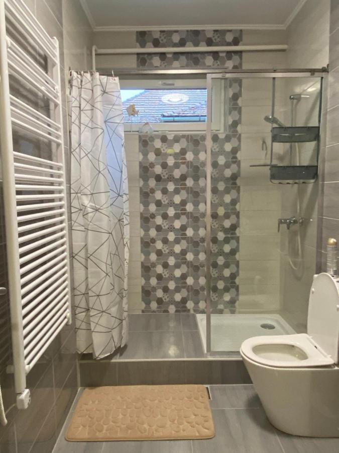 Eszter Apartman Eger Luaran gambar