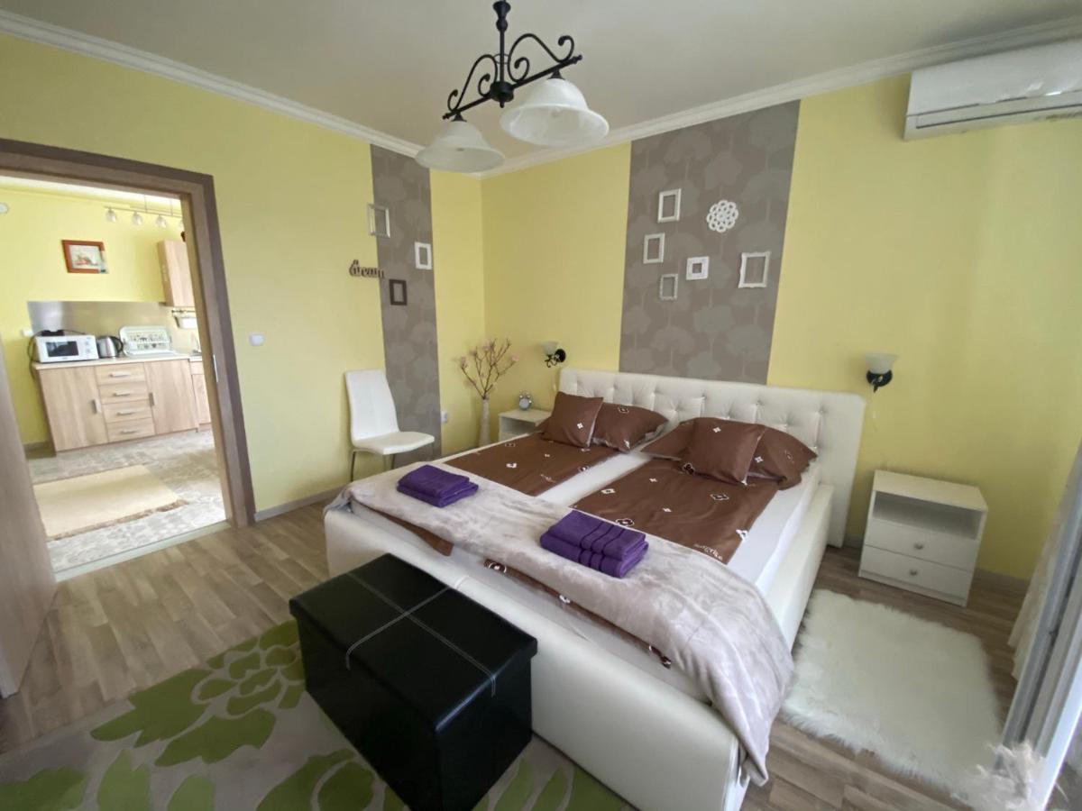 Eszter Apartman Eger Luaran gambar