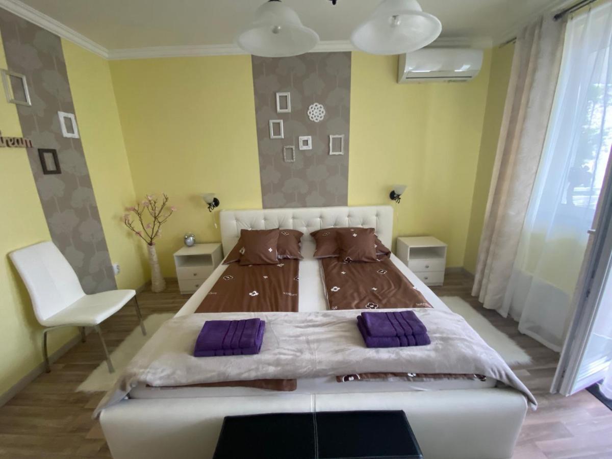 Eszter Apartman Eger Luaran gambar